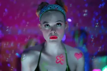 Fotograma de 'Margo tiene problemas' (Kelley, 2026)