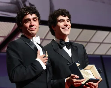 cannes-2026-los-javis-la-bola-negra.webp