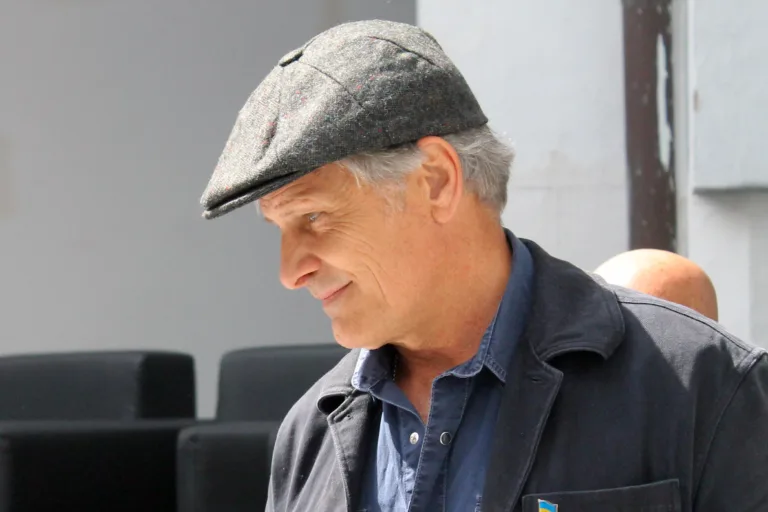 viggo-mortensen-otra-noche-en-alta-mar